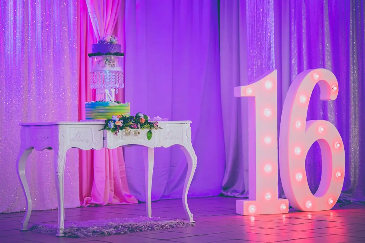 Sweet 16 photo booth in Dallas